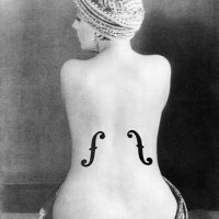 Le violon d'Ingres, 1924